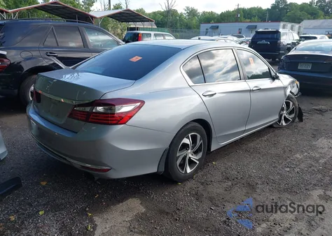 2017 Honda Accord Lx z USA, uszkodzony, nr VIN 1HGCR2F4XHA241225